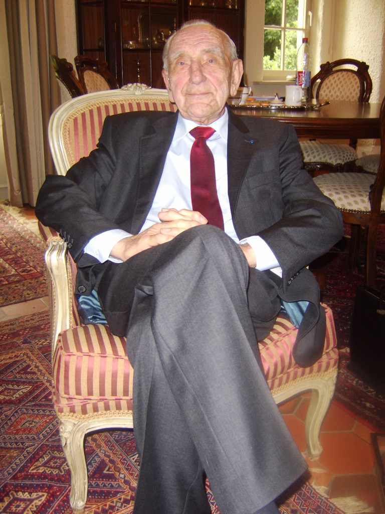 Jozef Craeninckx (Greg Lewis)